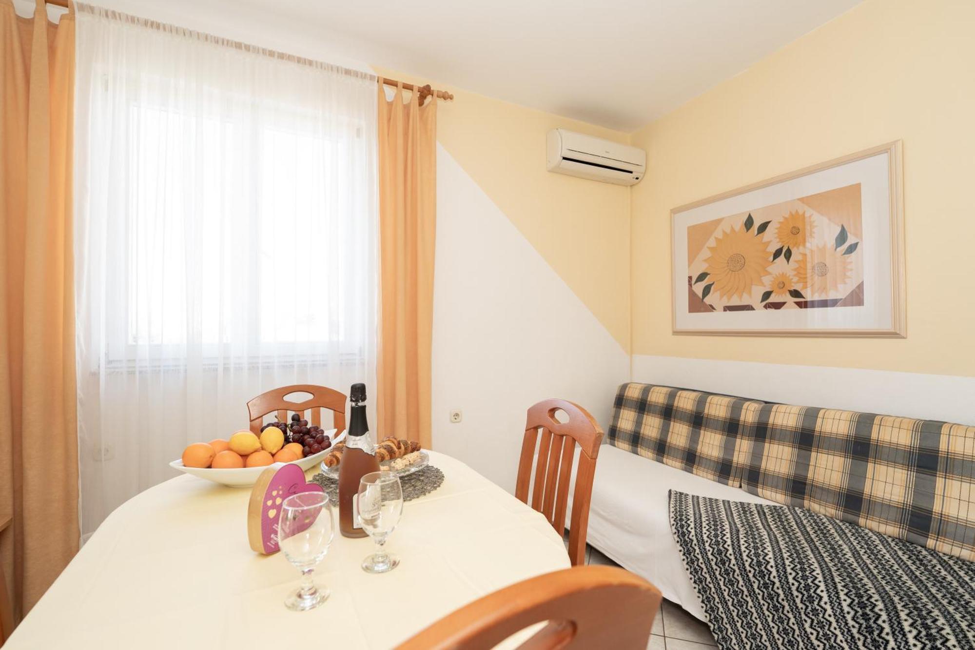 Apartments Biserka Novalja Room photo